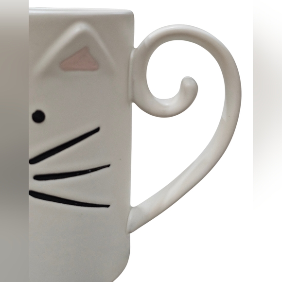 Cat Face Ceramic Mug - White and Pink, Like New Without Tags. - Picture 2 of 5